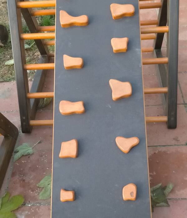 Rampa con Presas de Escalada